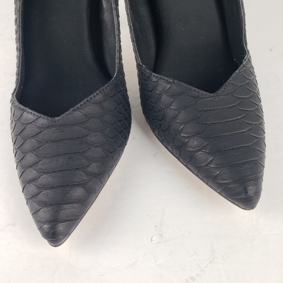 MIA Black Textured Byanka Pointed-toe Heel Size 7.5 - Picture 3 of 14